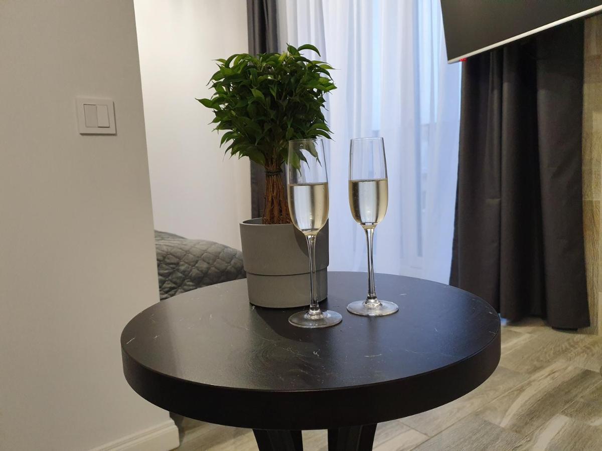 Apartamentai Su Jacuzzi Panevėžys Exterior foto